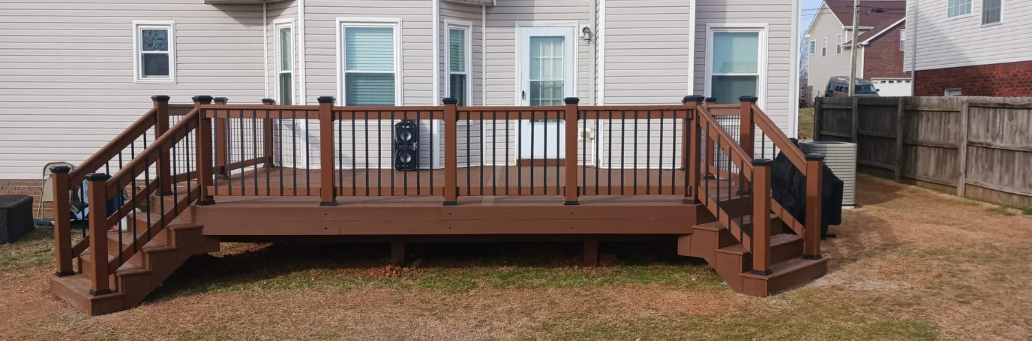 Seamless deck with two entrances 